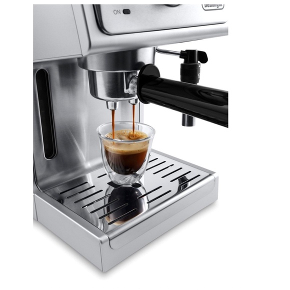 De'Longhi 15 Bar Pump Espresso and Cappuccino Machine with Premium Adjustable Fr - Picture 2 of 8